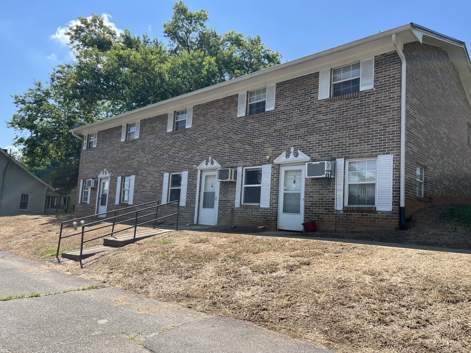 204 West Bernard Avenue - 5